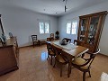 Zwei Immobilien auf einem Grundstück in Crevillente in Daft on Spain 