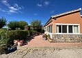 Hermosa y espaciosa villa de 2 dormitorios en Salinas con piscina privada in Daft on Spain 