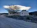 Landhuis met een prachtig uitzicht. in Daft on Spain 