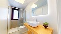 Luxuriöse 3-Schlafzimmer-Villa mit Pool in der Nähe von Golfplatz, Flughafen und internationaler Schule in Daft on Spain 