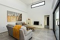 Villa moderna de 3 dormitorios con piscina y estacionamiento in Daft on Spain 