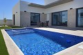Villa moderna de 3 dormitorios con piscina y estacionamiento in Daft on Spain 