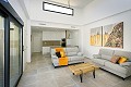 Villa moderna de 3 dormitorios con piscina y estacionamiento in Daft on Spain 