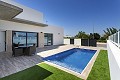 Villa moderna de 3 dormitorios con piscina y estacionamiento in Daft on Spain 