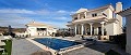 Llave en mano Villa de 4 dormitorios con casita en venta en Pinoso in Daft on Spain 