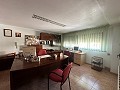 Immense villa à Petrer avec 4 étages in Daft on Spain 