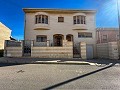 Immense villa à Petrer avec 4 étages in Daft on Spain 