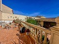 Immense villa à Petrer avec 4 étages in Daft on Spain 