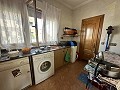 Immense villa à Petrer avec 4 étages in Daft on Spain 