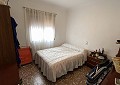 Villa met 3 slaapkamers en 1 badkamer op geweldige locatie met zwembad en gastenverblijf met 2 verdiepingen in Sax in Daft on Spain 