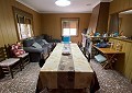 Villa met 3 slaapkamers en 1 badkamer op geweldige locatie met zwembad en gastenverblijf met 2 verdiepingen in Sax in Daft on Spain 