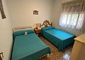 Villa met 3 slaapkamers en 1 badkamer op geweldige locatie met zwembad en gastenverblijf met 2 verdiepingen in Sax in Daft on Spain 