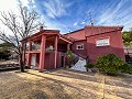 Spacious villa with 7 bedrooms and pool in Onil in Daft on Spain 