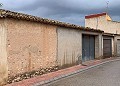 Groot herenhuis met binnenplaats en garage in Daft on Spain 