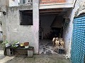 Groot herenhuis met binnenplaats en garage in Daft on Spain 