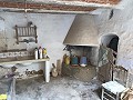 Groot herenhuis met binnenplaats en garage in Daft on Spain 