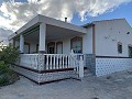 Villa Walk to Town con 3 dormitorios y espacio para piscina in Daft on Spain 