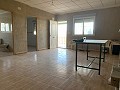 Villa Walk to Town con 3 dormitorios y espacio para piscina in Daft on Spain 