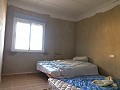 Villa Walk to Town con 3 dormitorios y espacio para piscina in Daft on Spain 