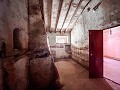 Geräumiges Landhaus mit 8 Zimmern zum Renovieren in Yecla in Daft on Spain 