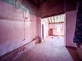 Geräumiges Landhaus mit 8 Zimmern zum Renovieren in Yecla in Daft on Spain 