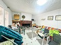 Geräumiges Landhaus mit 8 Zimmern zum Renovieren in Yecla in Daft on Spain 