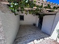 Geräumiges Landhaus mit 8 Zimmern zum Renovieren in Yecla in Daft on Spain 