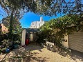 Geräumiges Landhaus mit 8 Zimmern zum Renovieren in Yecla in Daft on Spain 