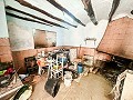 Geräumiges Landhaus mit 8 Zimmern zum Renovieren in Yecla in Daft on Spain 