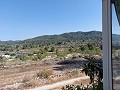 Partially Reformed 4 Bed 1 Bath Country House in Daft on Spain 