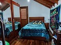 Luxuriöses Holzhaus mit 7 Schlafzimmern und 4 Bädern in Daft on Spain 