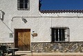 4/5 Bedroom Country House Including A Separate Guest Apartment And Pool in Daft on Spain 