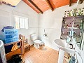 Magnificent country house with renovation potential in Almansa in Daft on Spain 