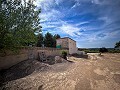 Magnificent country house with renovation potential in Almansa in Daft on Spain 