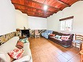 Magnificent country house with renovation potential in Almansa in Daft on Spain 