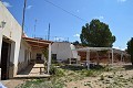 Maison troglodyte de 4 chambres sur un immense terrain in Daft on Spain 
