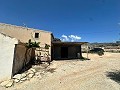 Charmant landhuis om te renoveren in Monóvar in Daft on Spain 