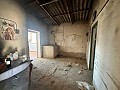 Charmant landhuis om te renoveren in Monóvar in Daft on Spain 