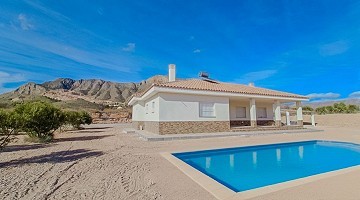 Impresionantes villas de nueva construcción con piscina y parcela incluidas