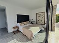 Impresionantes villas de nueva construcción con piscina y parcela incluidas in Daft on Spain 