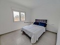 Impresionantes villas de nueva construcción con piscina y parcela incluidas in Daft on Spain 