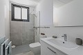 Impresionantes villas de nueva construcción con piscina y parcela incluidas in Daft on Spain 