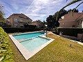 Amazing semi-detached villa in Petrer in Daft on Spain 