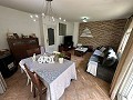 Amazing semi-detached villa in Petrer in Daft on Spain 