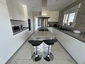 Storslået villa med 5 soveværelser og 4 badeværelser in Daft on Spain 