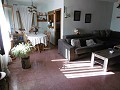 Villa mit Gästehaus und Pool in Daft on Spain 