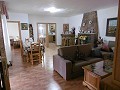 Villa mit Gästehaus und Pool in Daft on Spain 