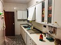 Landhaus mit Renovierungspotenzial und endlosen Möglichkeiten in Yecla in Daft on Spain 