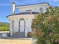 Stunning Detached Villa with Pool in Pinoso in Daft on Spain 