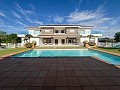 Atemberaubendes Herrenhaus mit privatem Pool, Sportplatz und Grillplatz in Daft on Spain 